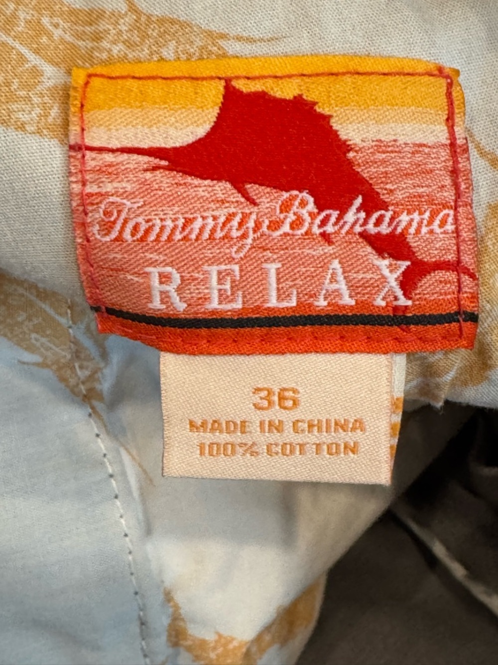 Tommy Bahama Men’s Relaxed Fit Chino Shorts - Size 36 - Picture 4 of 8